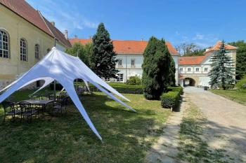 Račice Castle - Undercastle - party tent